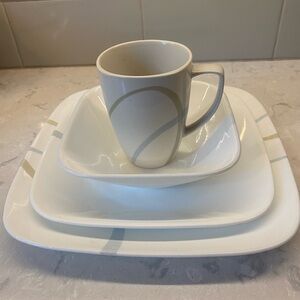Corelle Vitrelle Sand and Sky 4 Piece Place Setting.